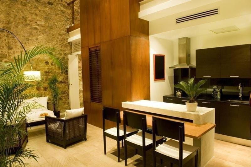 Amazing SUITE in Casco Antiguo Apartment in Panama City, Panama