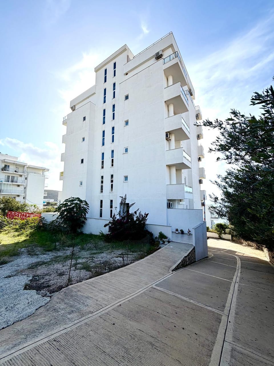 Property building, Day