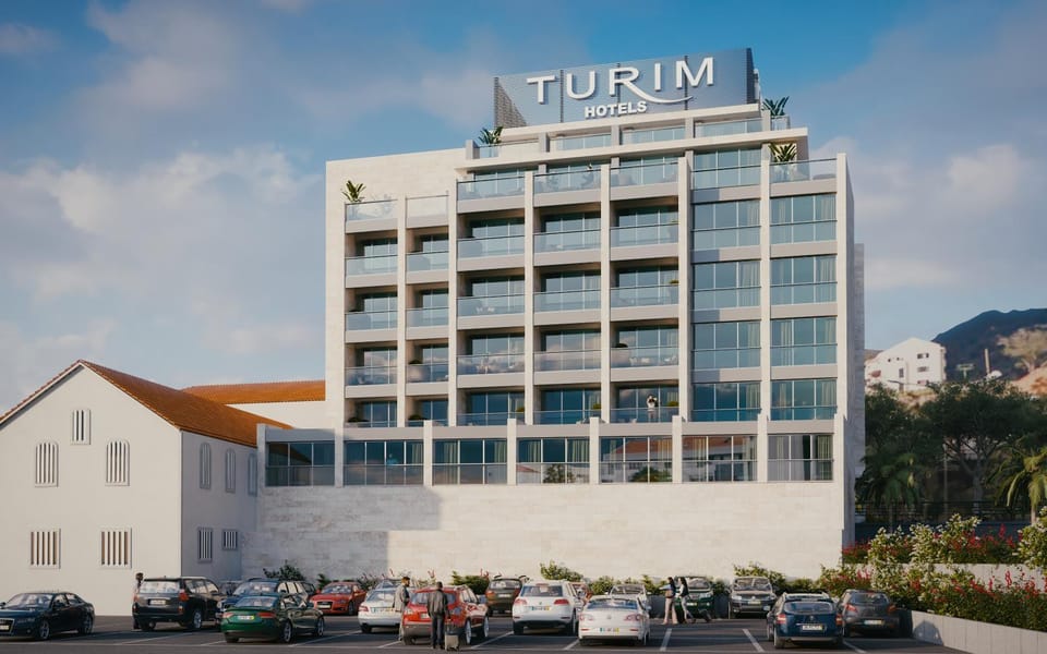 Property building, Facade/entrance