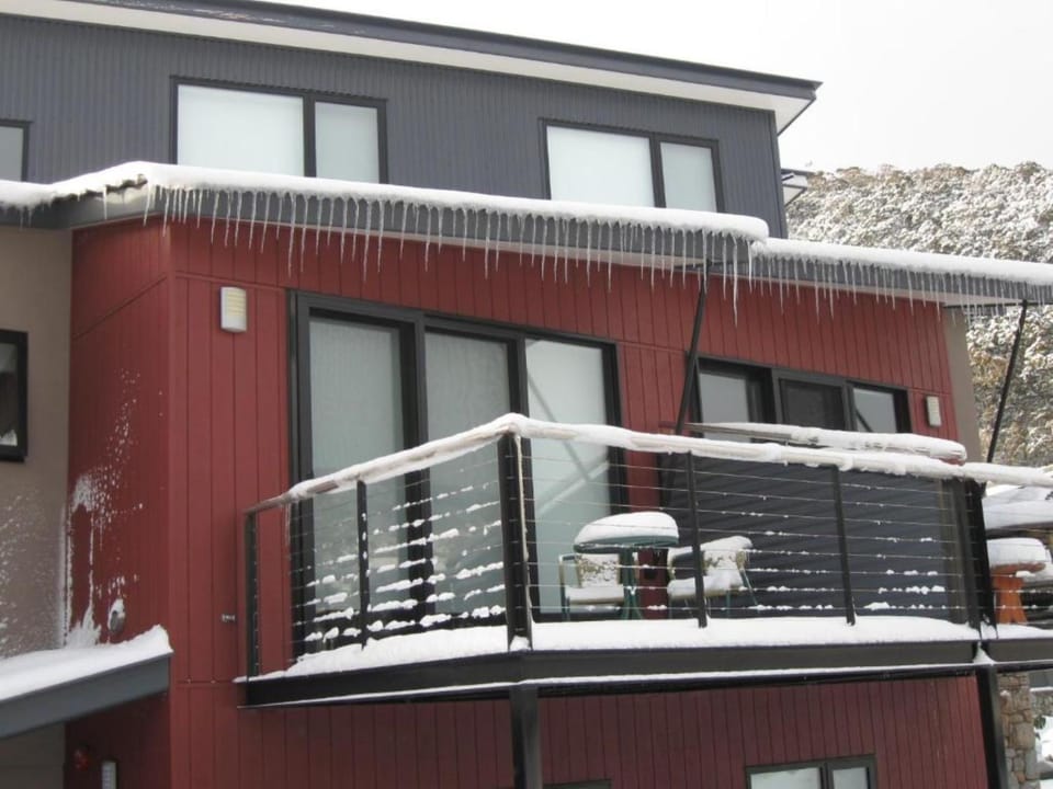 Property building, Balcony/Terrace, Balcony/Terrace