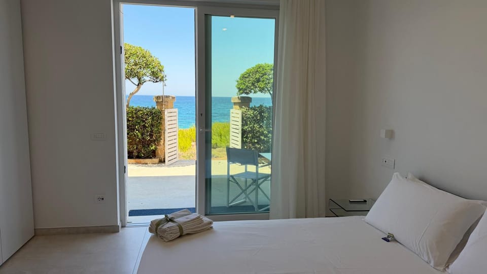 Bedroom, Sea view