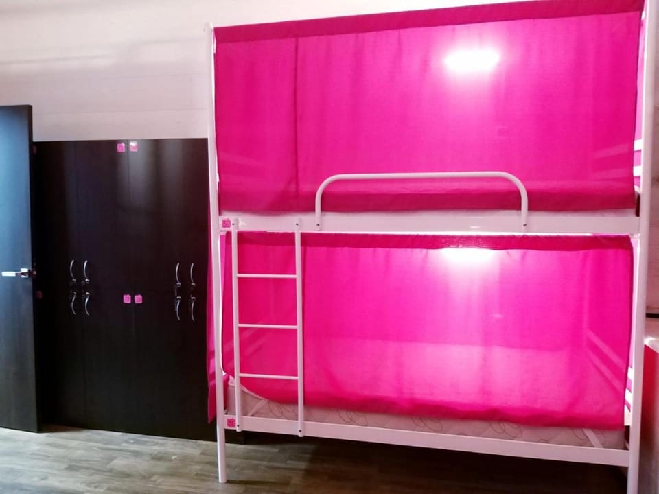bunk bed
