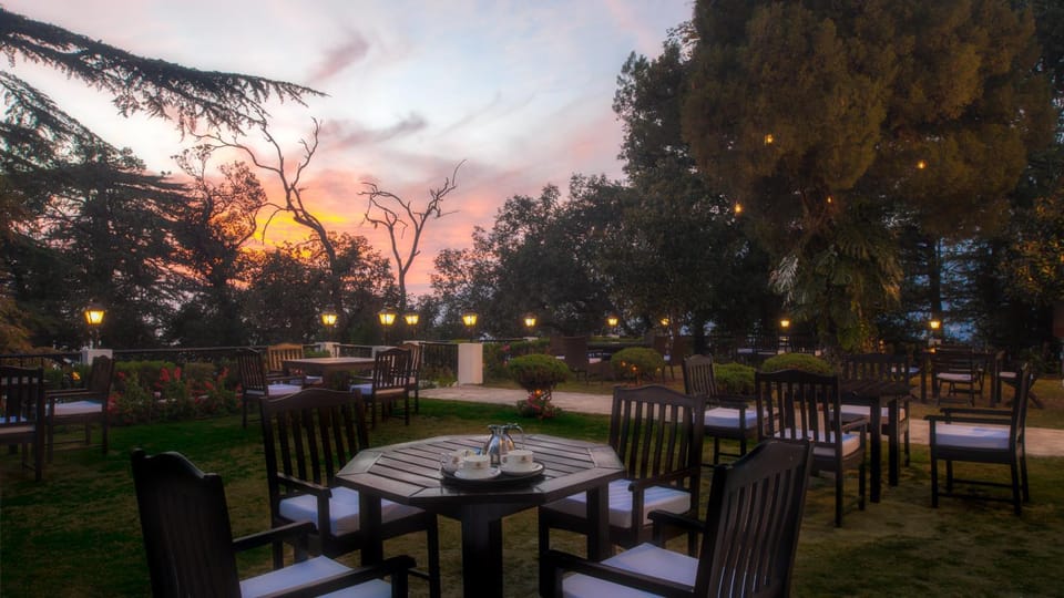 Restaurant/places to eat, Garden, Garden view, Sunset