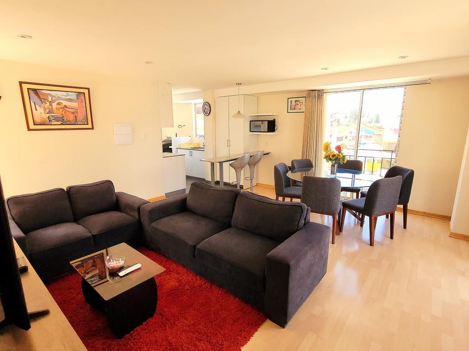 Living room, Dining area
