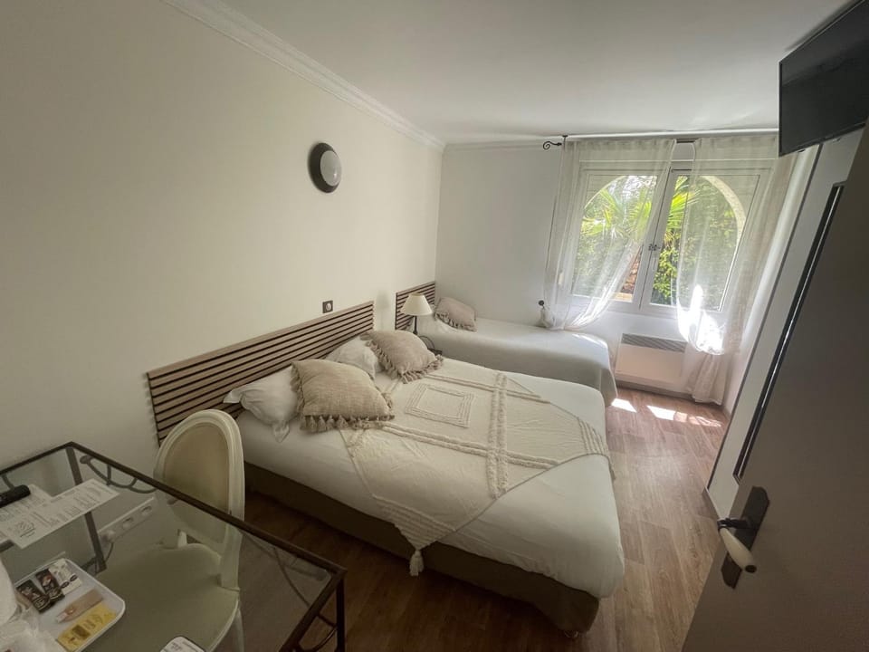 TV and multimedia, Garden view