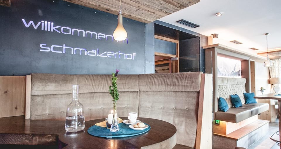 Lounge or bar