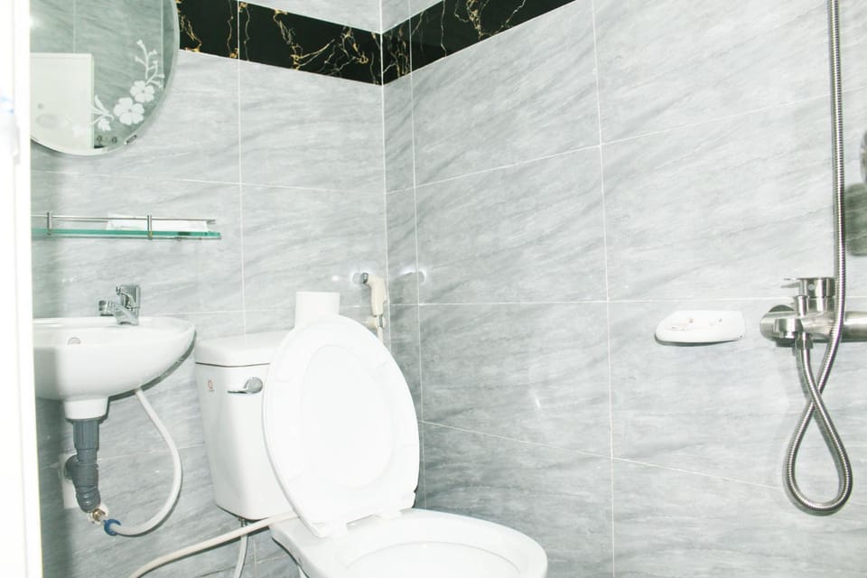 Toilet, Bathroom