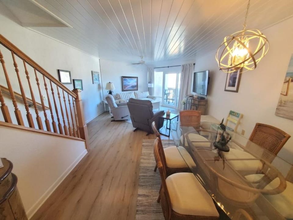 Island House F232 Condo Apartment in Butler Beach