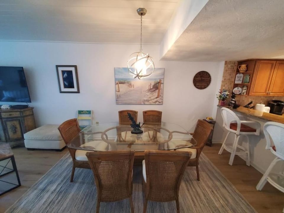 Island House F232 Condo Apartment in Butler Beach