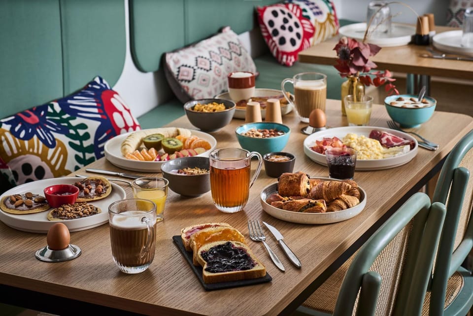 Breakfast, Buffet breakfast
