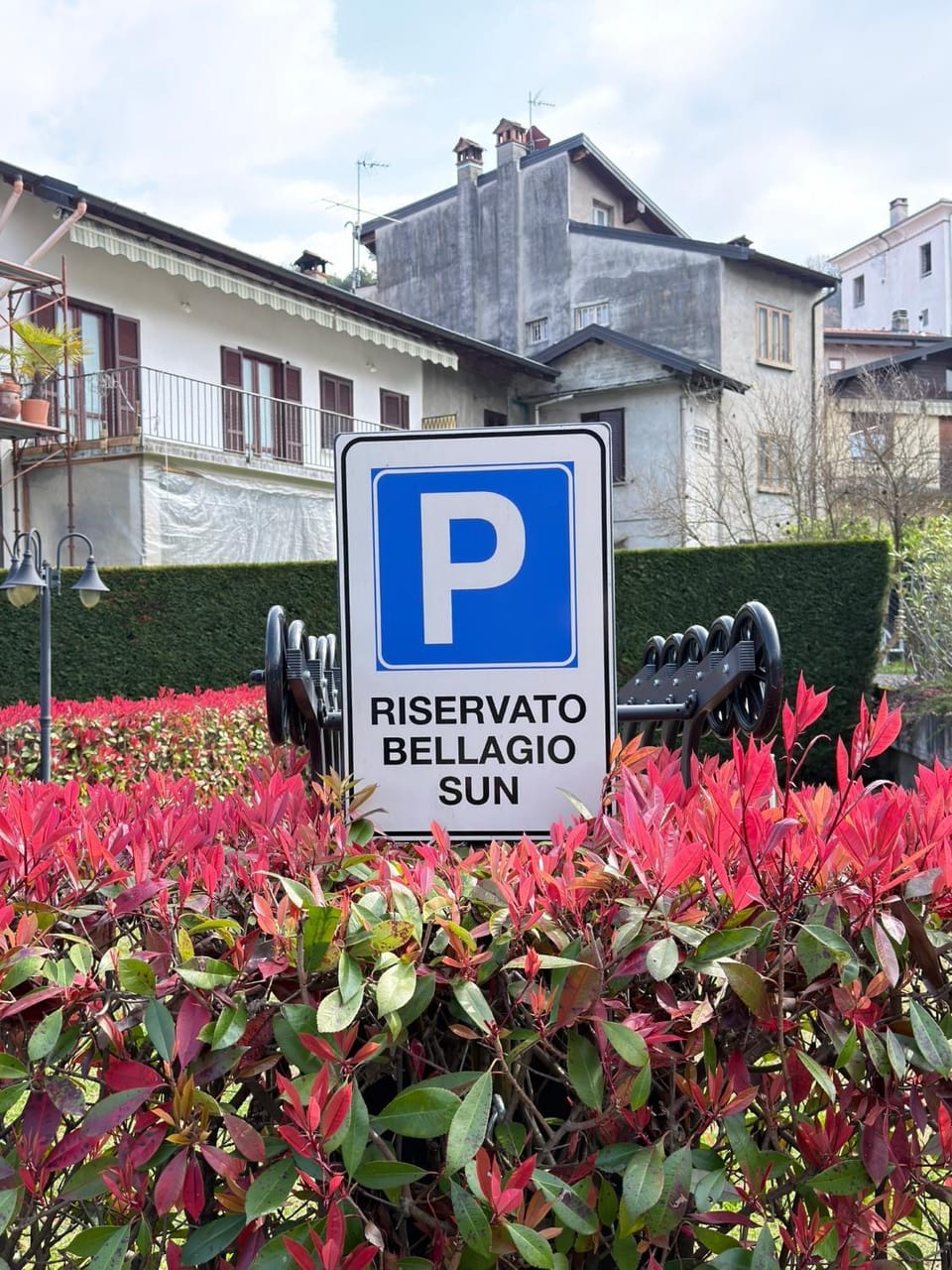 BELLAGIO SUN pool near lake free parking Apartment in Bellagio