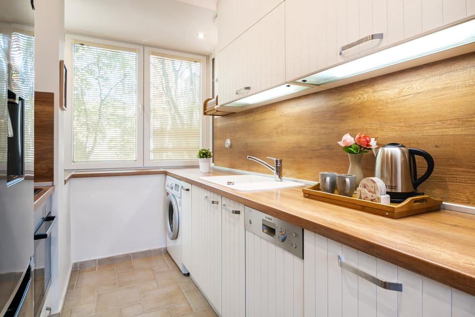 Coffee/tea facilities, Kitchen or kitchenette