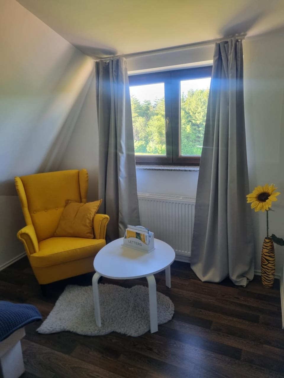 Seating area