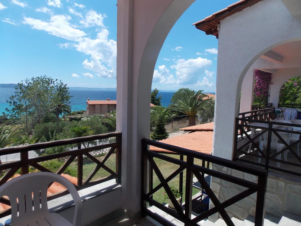 View (from property/room), Balcony/Terrace