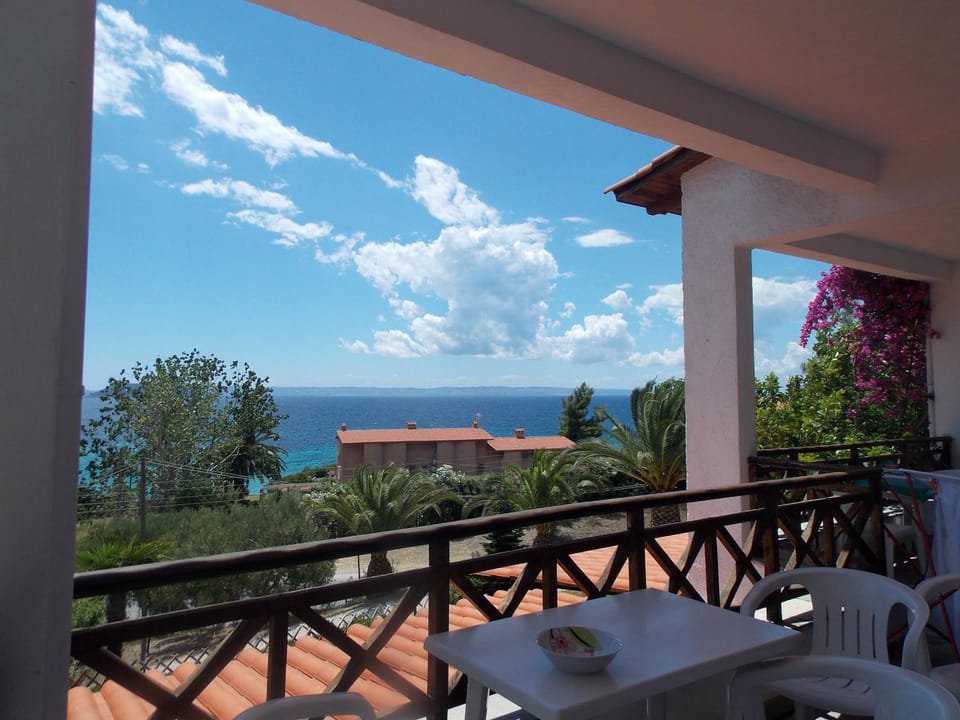 View (from property/room), Balcony/Terrace