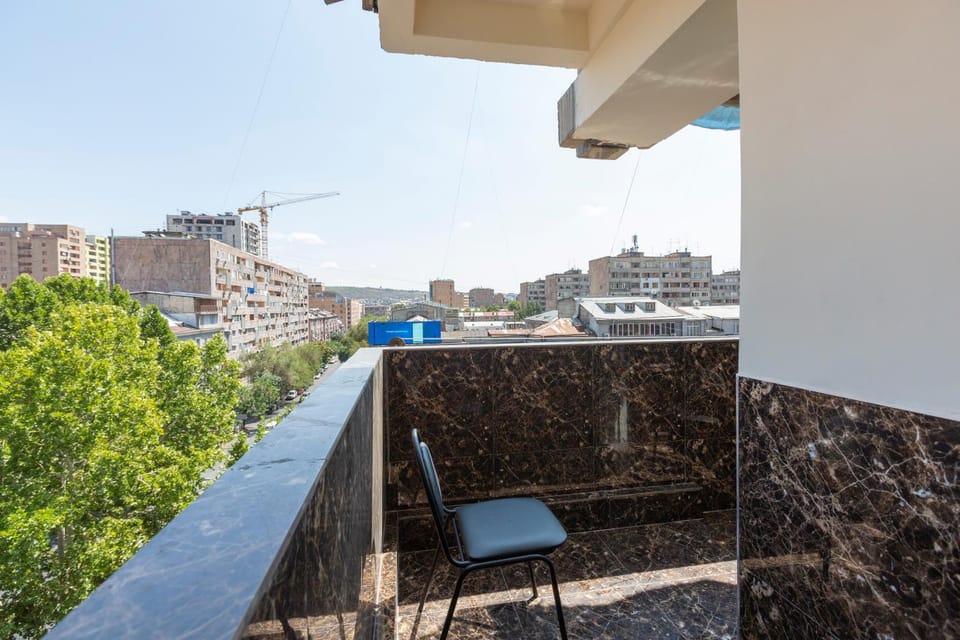 Balcony/Terrace, City view, Street view