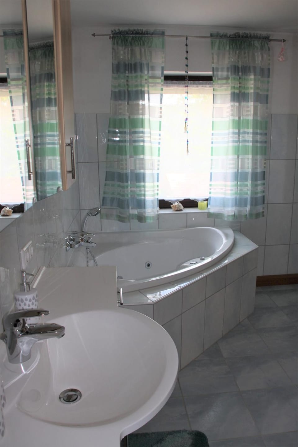 Bathroom, Bath
