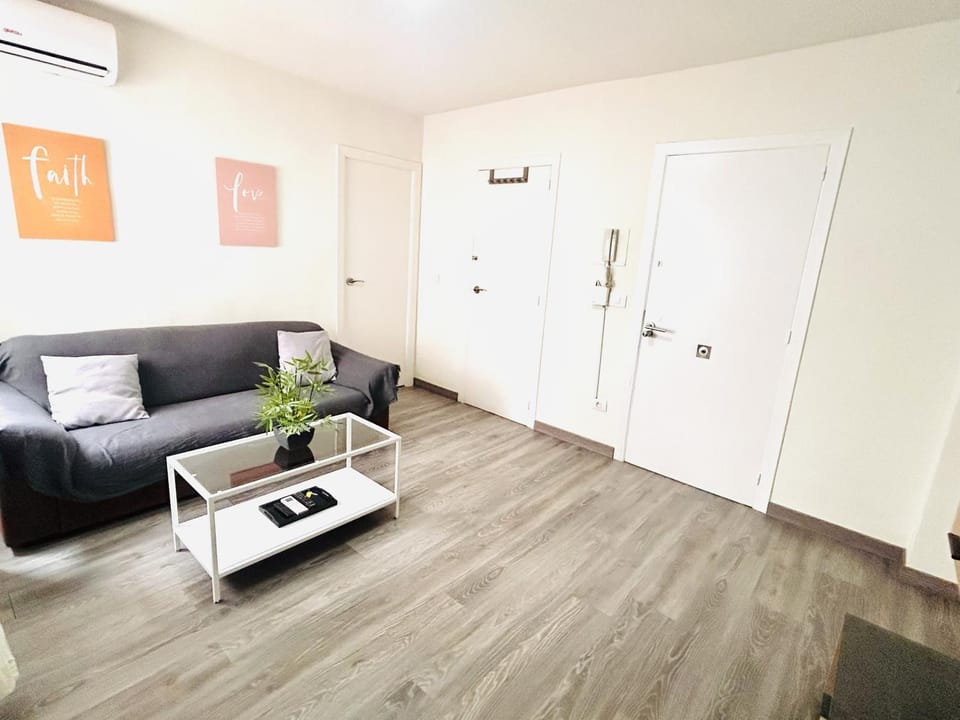 Plaza circular - Más que apartamentos. Apartment in Murcia