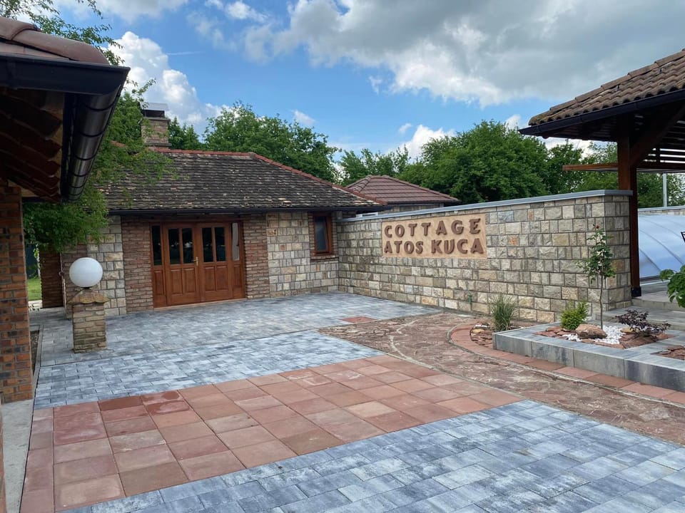 Vikendica Atos House in Bosnia and Herzegovina