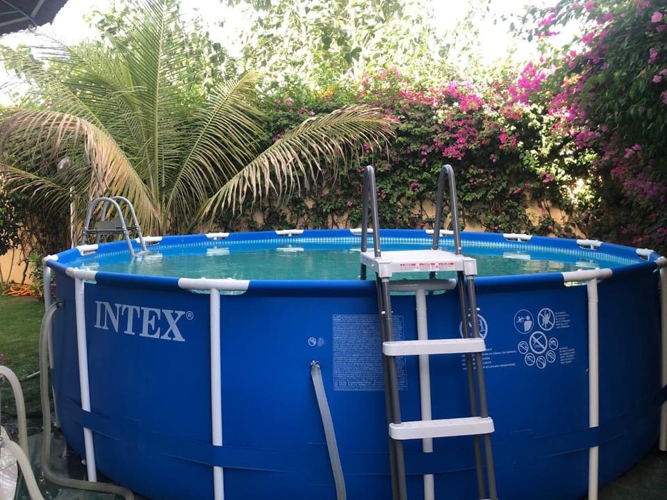 Swimming pool, Swimming pool