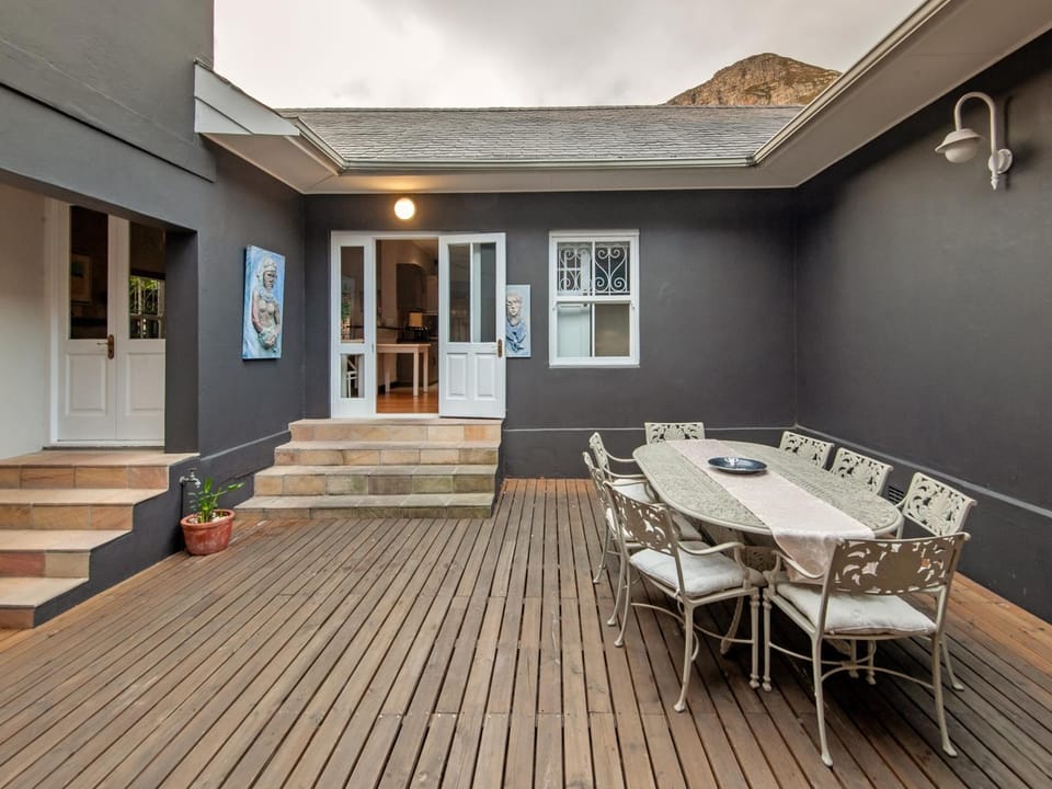 Patio, Seating area