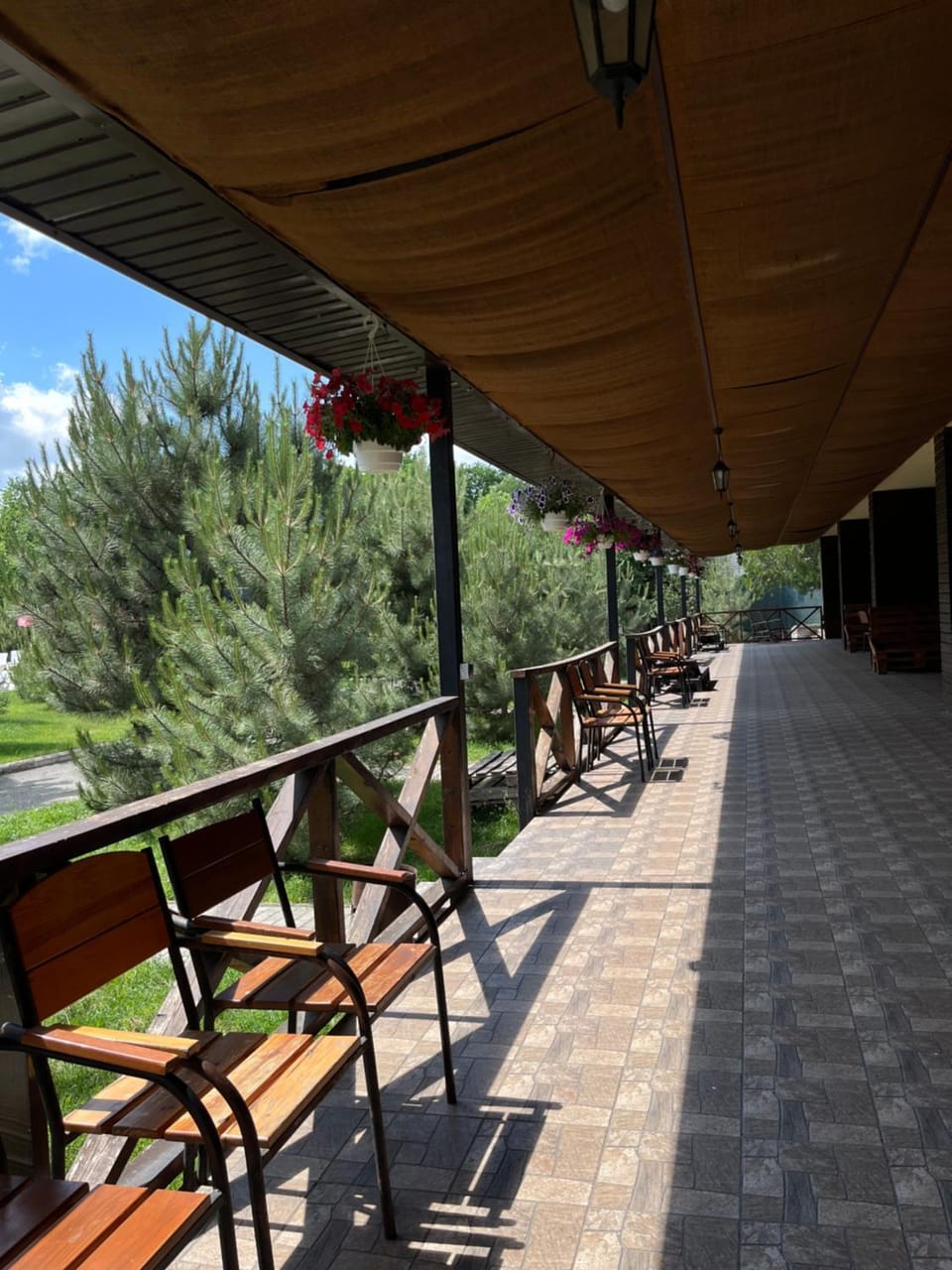 База відпочинку "РіверСайд" СВІТЛО І ВОДА АВТОНОМНІ Resort in Dnipropetrovsk Oblast