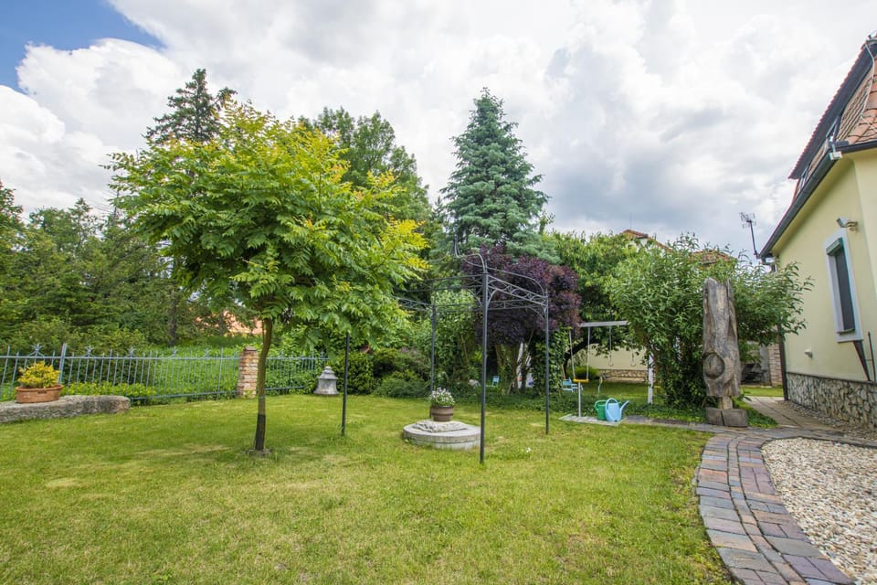 Garden, Garden view