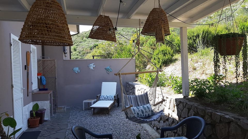 Patio, Garden, sunbed