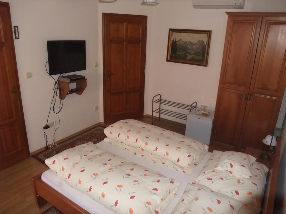 Sóvirág Vendégház Bed and Breakfast in Hungary
