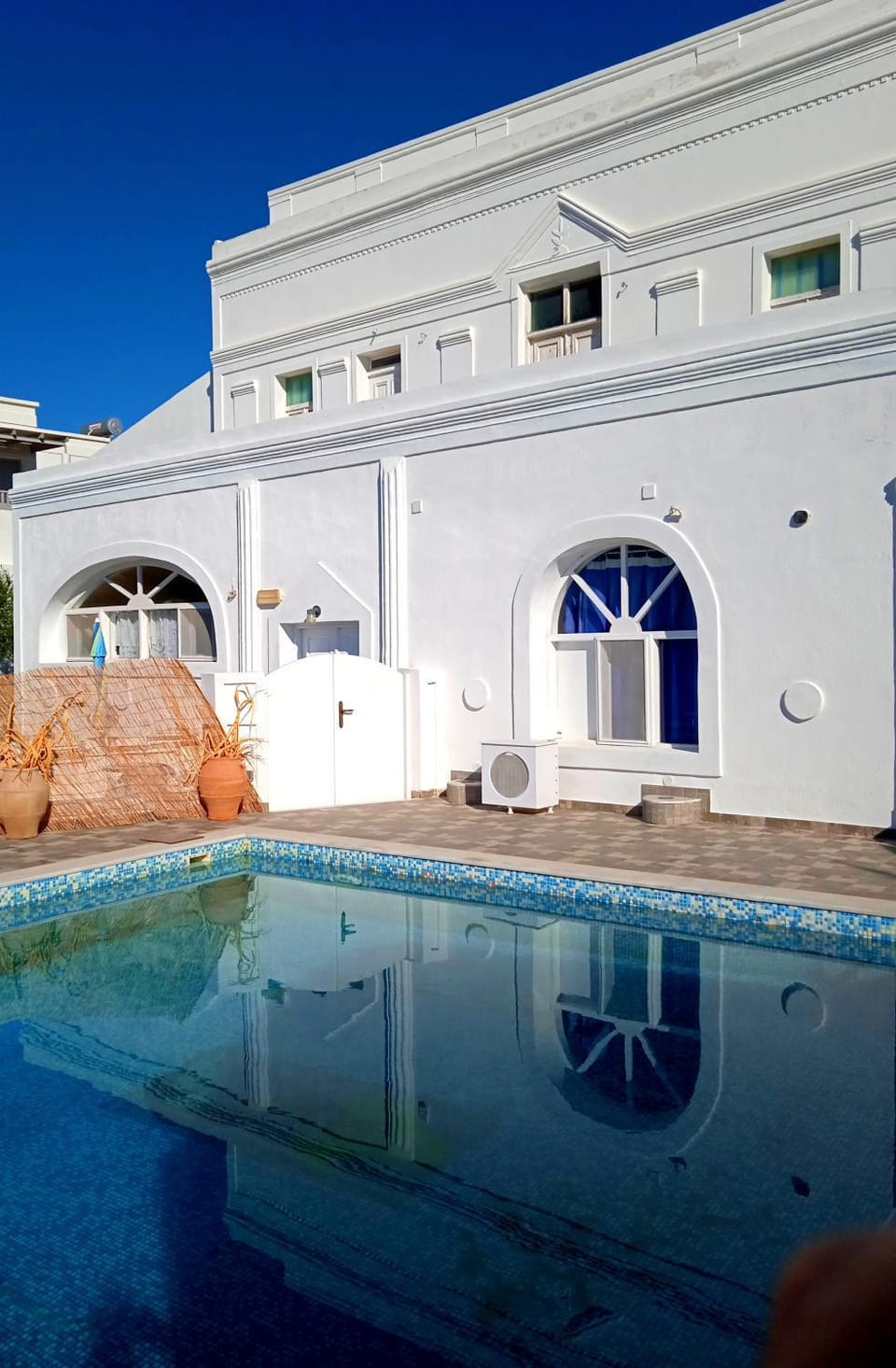 Property building, Swimming pool