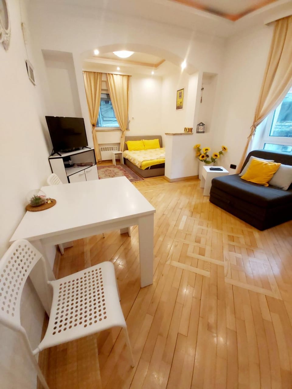 Living room, Seating area