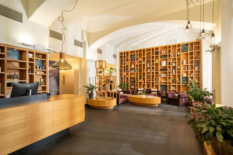 Facade/entrance, Lobby or reception, Drinks