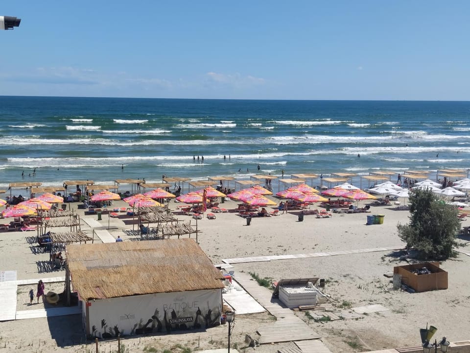 Property building, Day, Bird's eye view, Summer, Beach, Beach, On site, Sea view