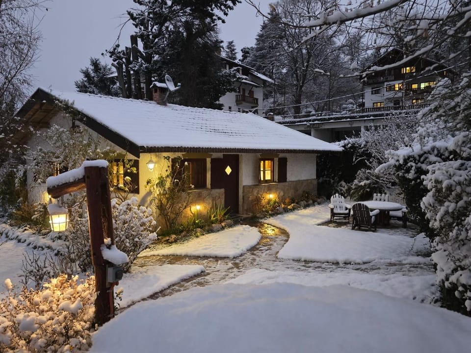 Property building, Facade/entrance, Winter