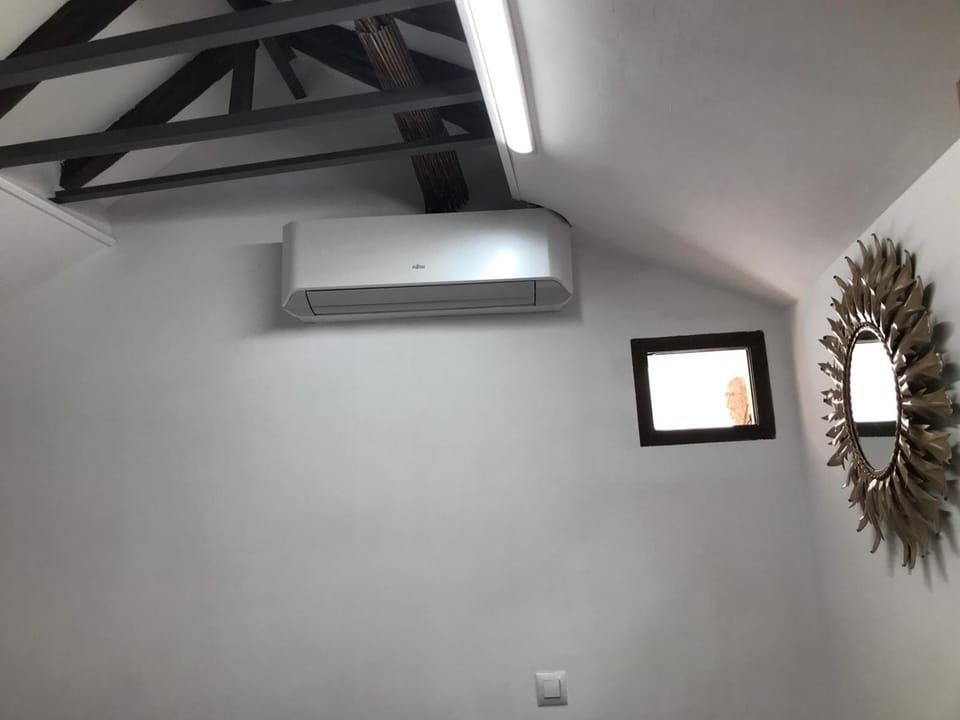 internet, air conditioner