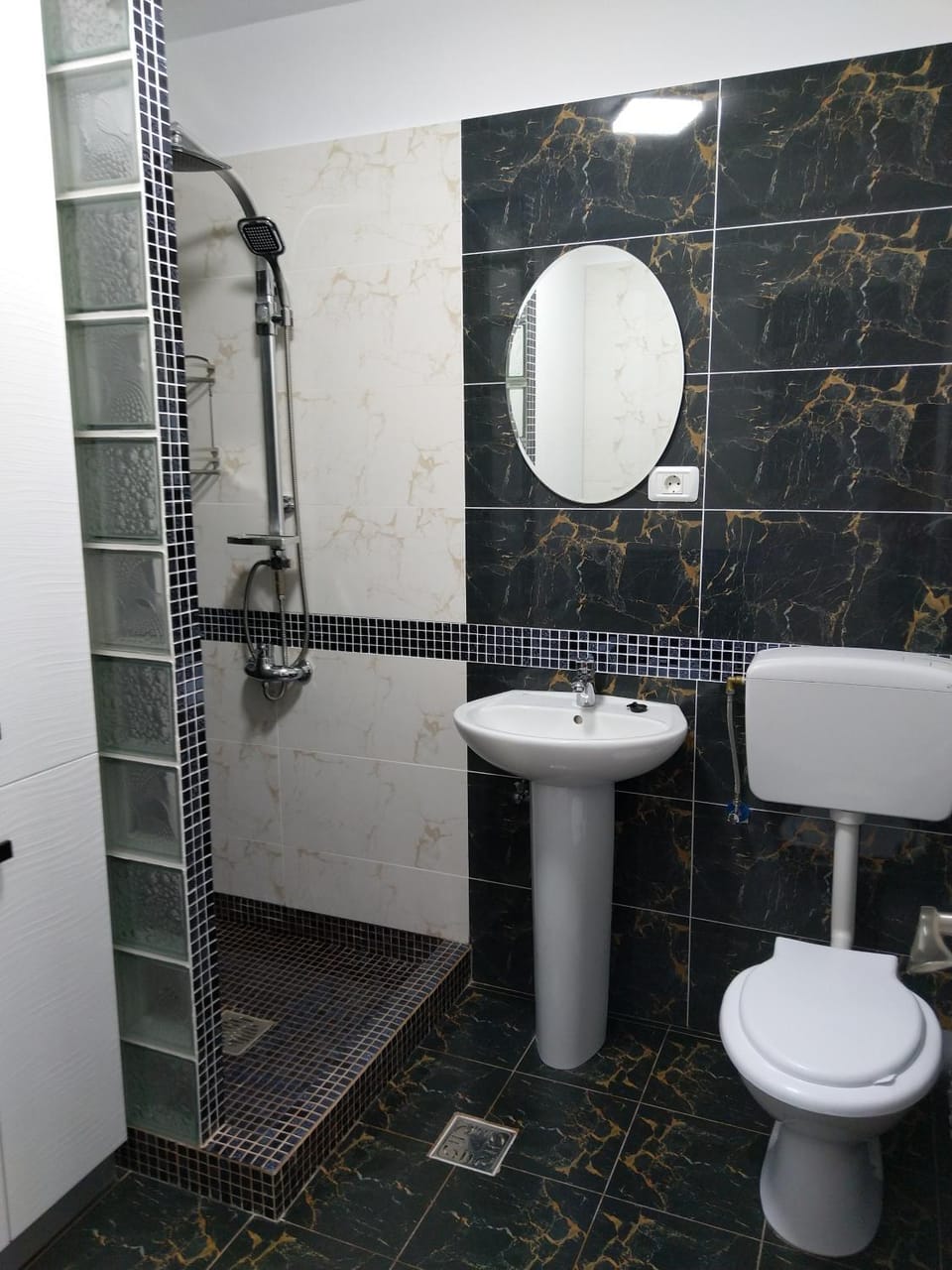 Shower, Toilet, Bathroom