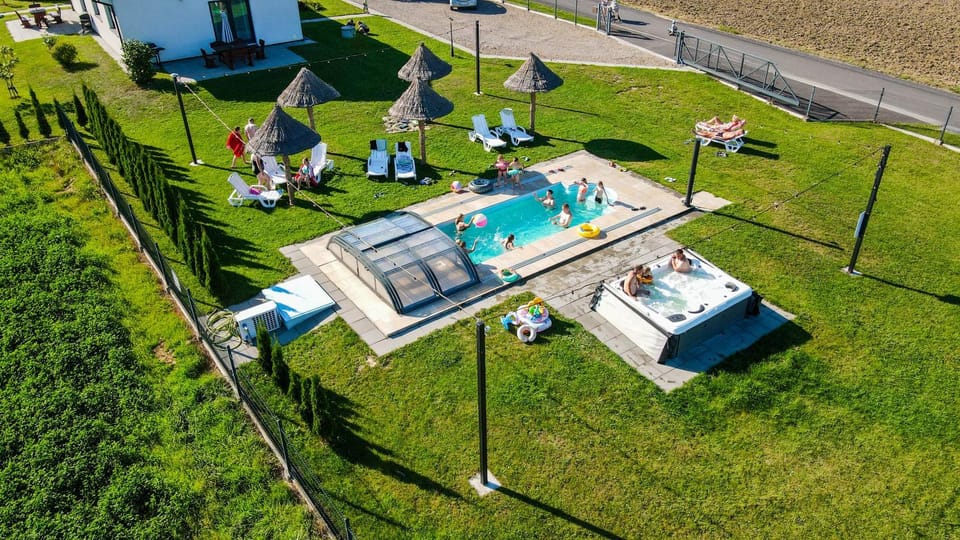 Garden, Pool view, Swimming pool, sunbed