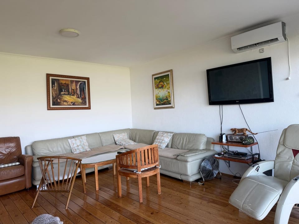 Skadar lake house Bobija Villa in Podgorica Municipality, Montenegro