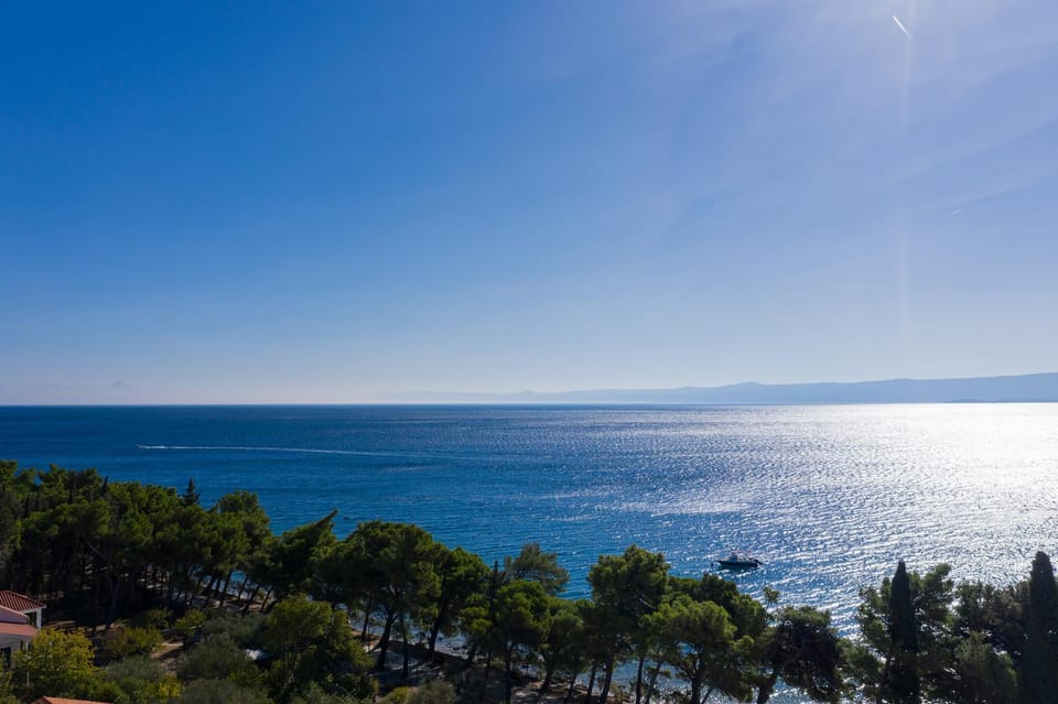 Villa Mediterranea Bed and Breakfast in Bol
