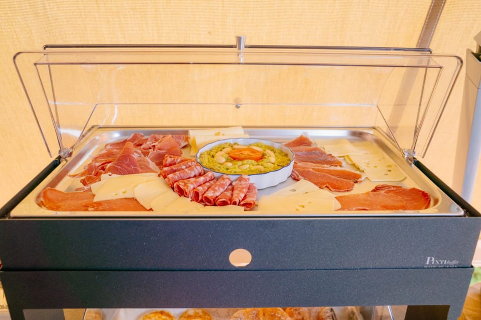 Buffet breakfast