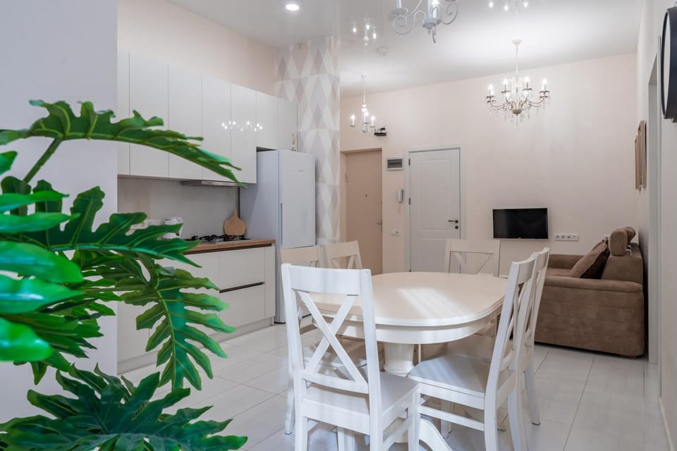 Kitchen or kitchenette, Living room