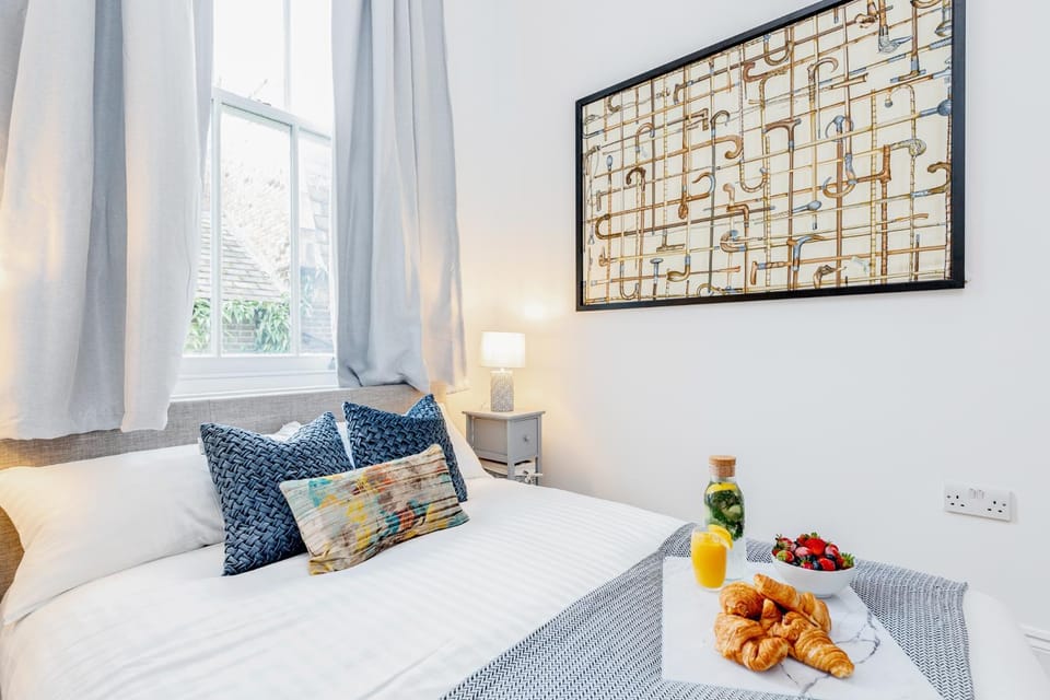 Bright & Spacious 4beds home - Kensington High Street-Olympia Apartment in City of Westminster