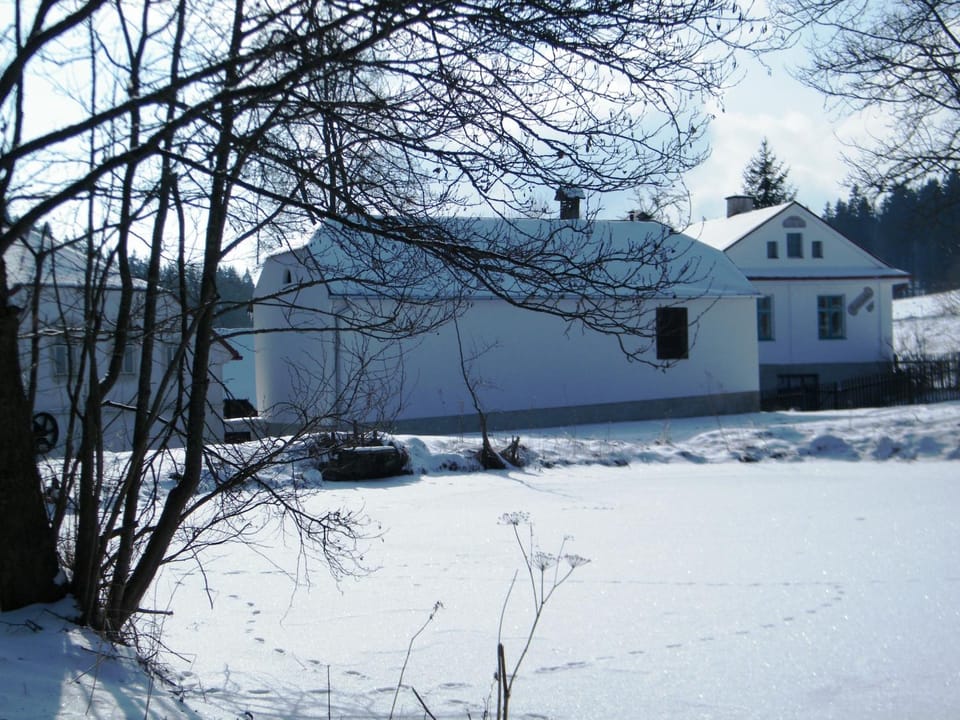 Facade/entrance, Winter