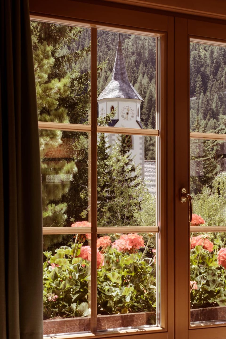 Day, View (from property/room), Decorative detail