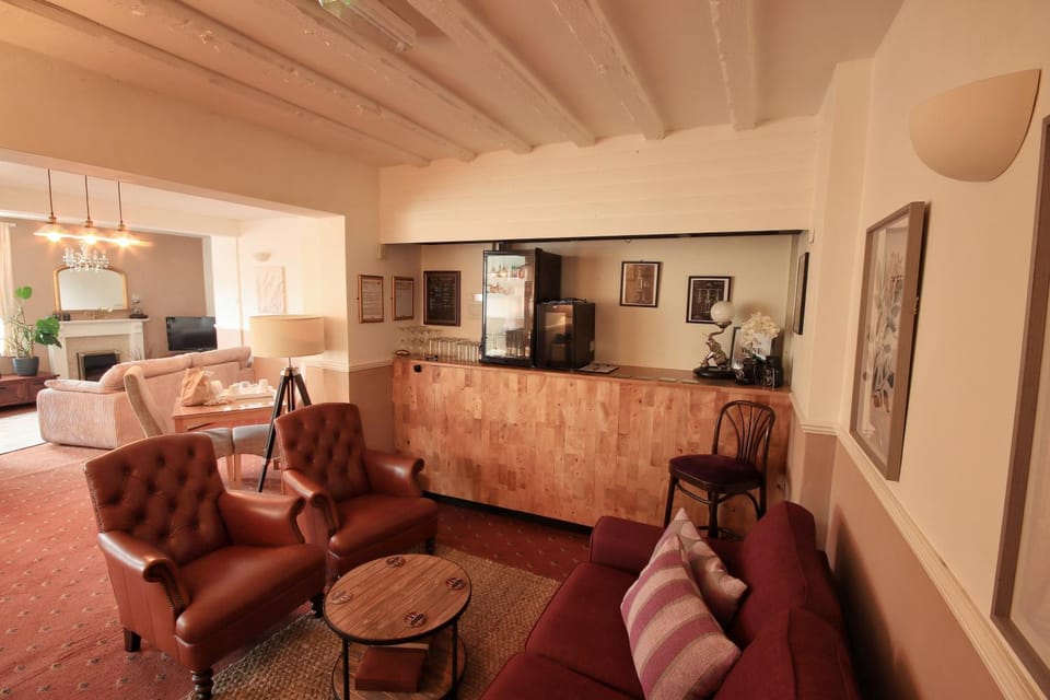 Lounge or bar