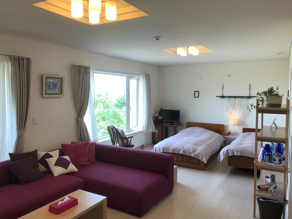 Living room, Bedroom