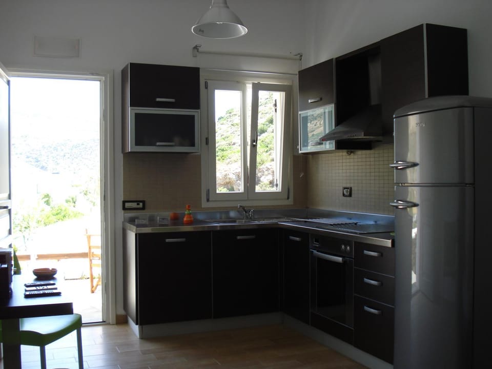 Day, Kitchen or kitchenette