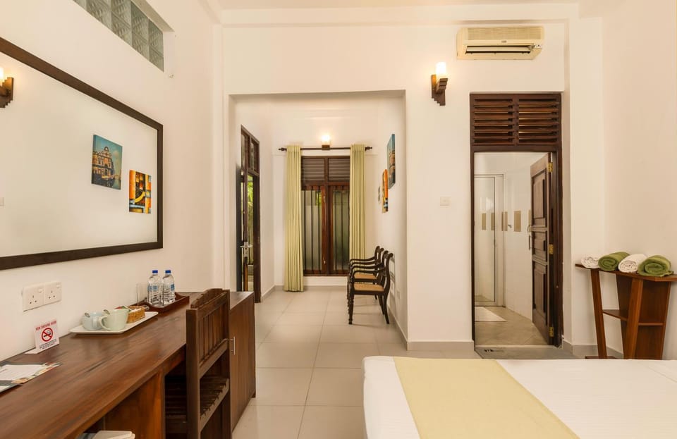 Bed, Bedroom, air conditioner