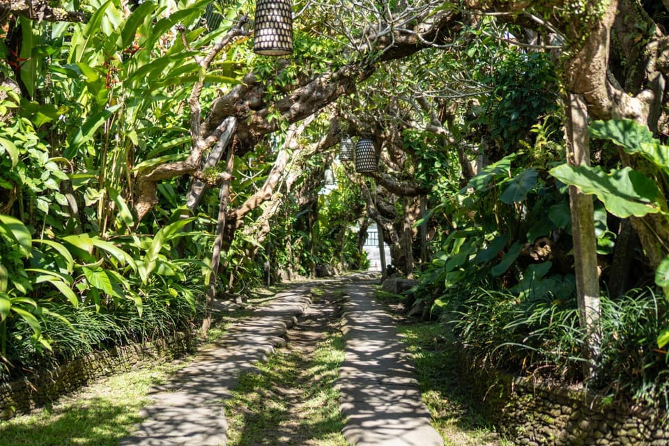 Facade/entrance, Spring, Natural landscape