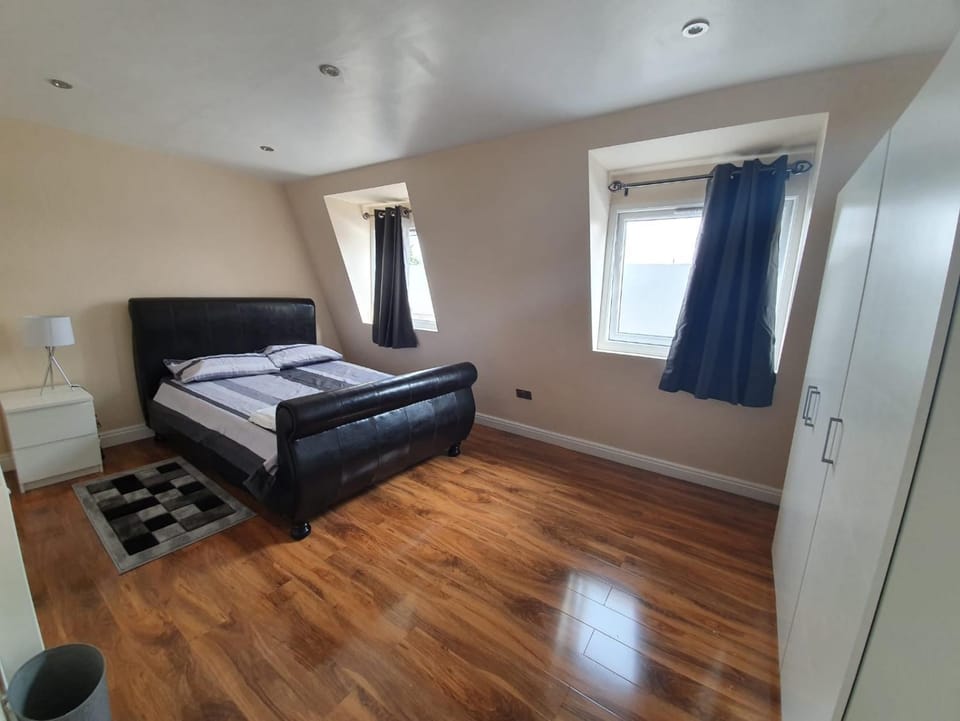 London Modern 4 Bedroom Apartment Apartment in London Borough of Hackney